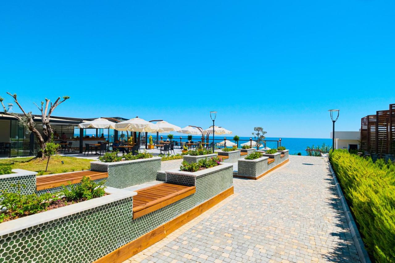 אלאניה Feniks Hotel מראה חיצוני תמונה