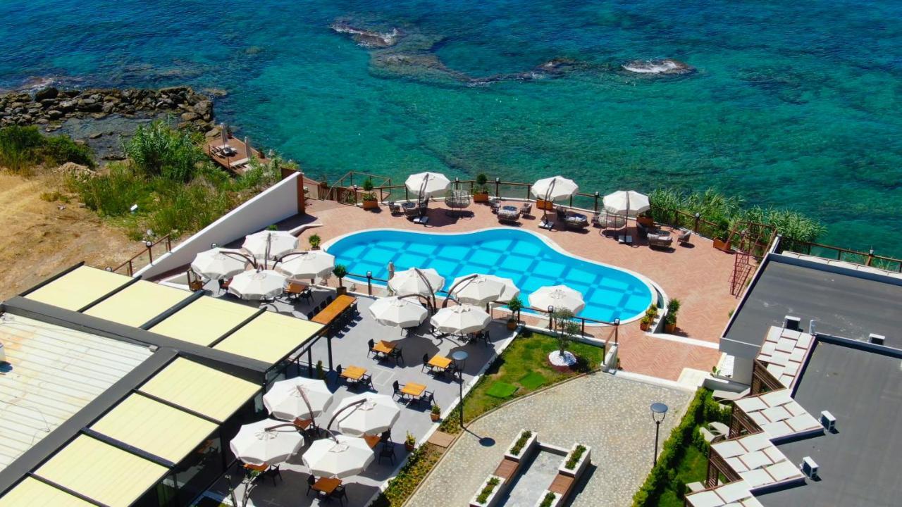 אלאניה Feniks Hotel מראה חיצוני תמונה