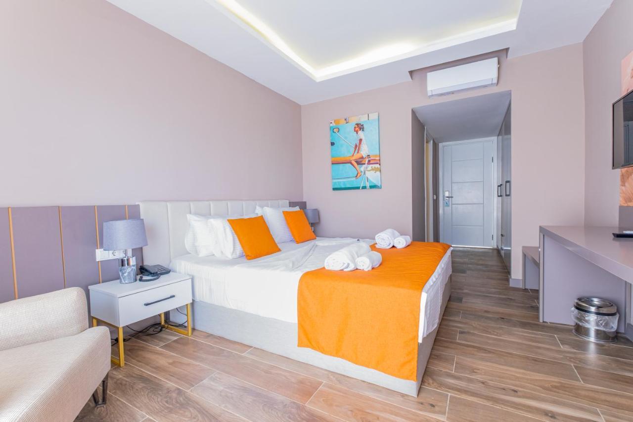 אלאניה Feniks Hotel מראה חיצוני תמונה